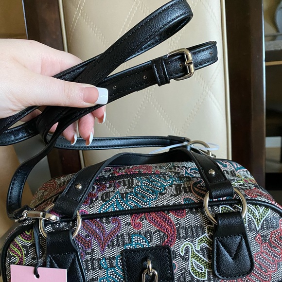 Juicy Couture Lock N Chain Satchel Handbag - Picture 9 of 11